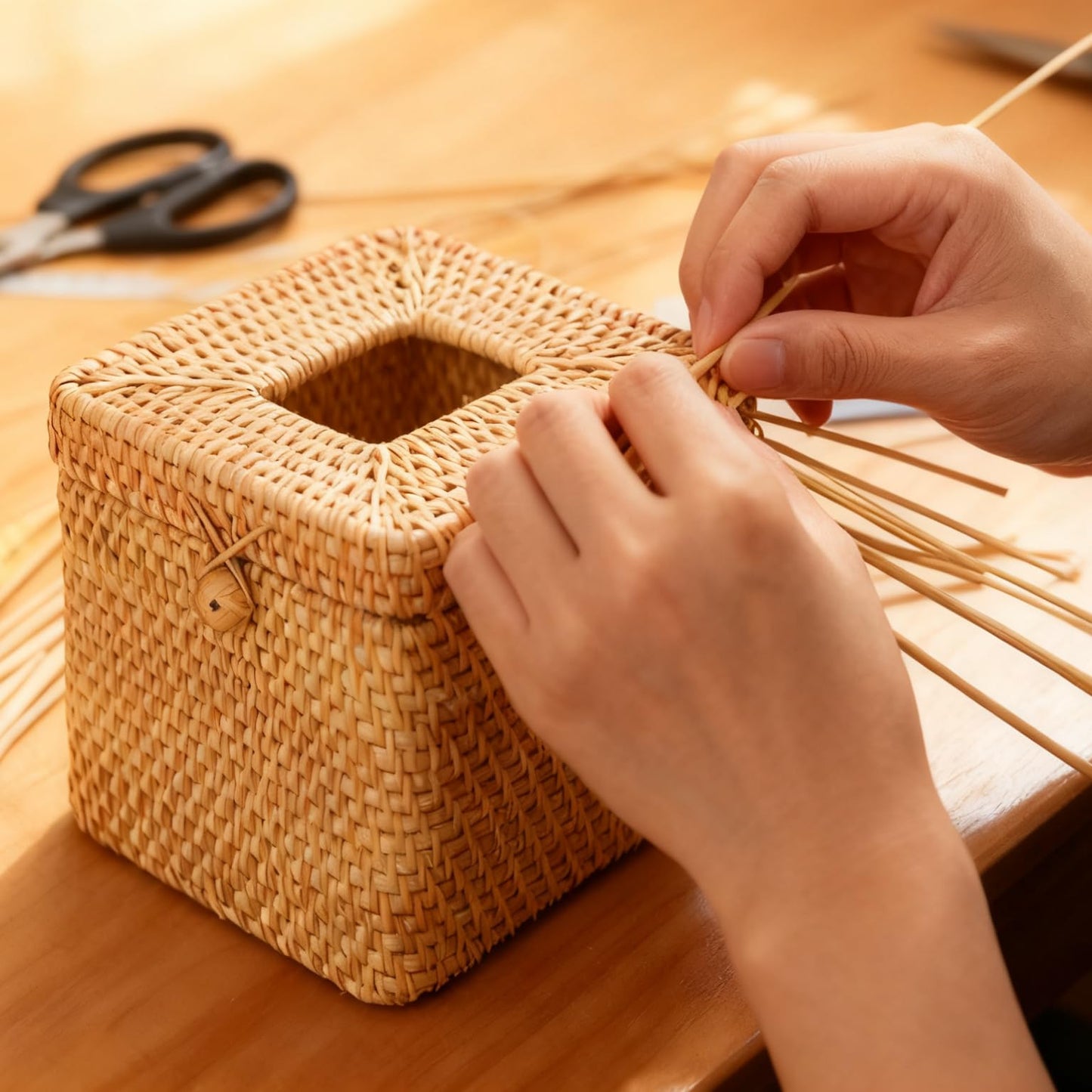 Vokumart Rattan Tissue Box Cover – Natural Woven Handmade, 5.9" x 5.9" x 5.9", Boho Decor for Living Room, Bedroom, Bathroom – Eco-Friendly & Rustic Home Accent