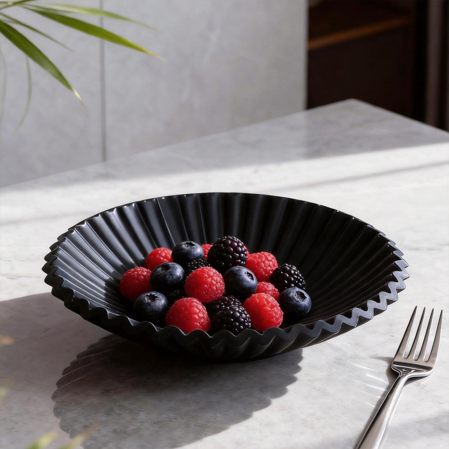 XYQXYQ Modern Decorative Bowl 8.6" - Scalloped Ruffle Centerpiece for Home Decor, Multi-Use Fruit/Candy/Key Bowl for Coffee Entry Table & Kitchen Counter, Artificial Stone Aesthetic Bowl (Black)