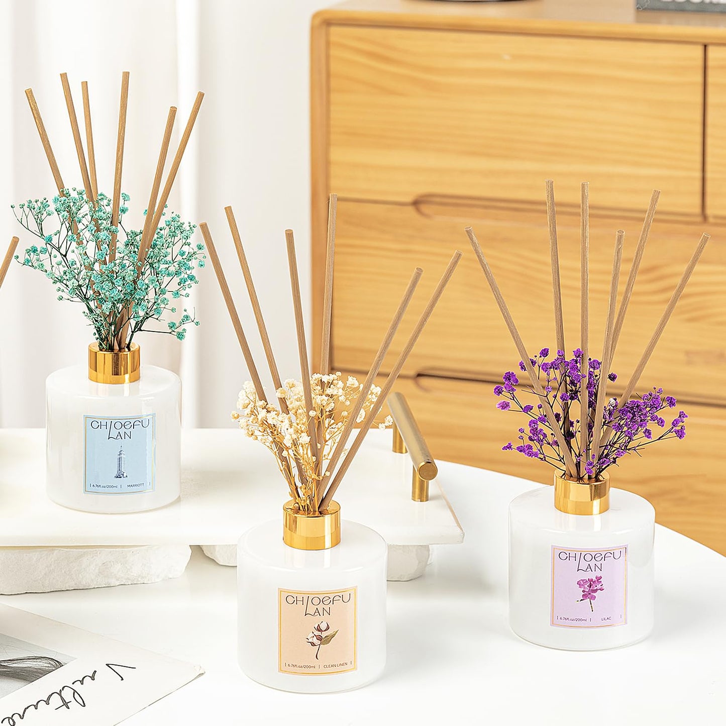 Chloefu Lan Lilac Diffuser, 6.7 oz Natural Essential Scented Oil with Diffuser Sticks, Best for Bathroom Decor, Living Room Decor, Home & Office Decor, Aromatherapy Diffuser Oil Gift Set