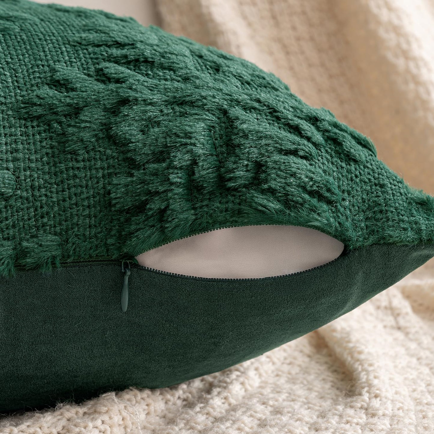 MIULEE Christmas Dark Green Throw Pillow Covers Snowflakes Decorative 20×20 Inch Faux Wool Winter Festival Couch Pillow Covers Set of 2 Farmhouse Holiday Home Decors for Sofa Livingroom Bed