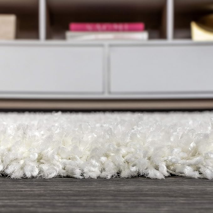 JONATHAN Y Mercer Shag Plush Tassel White Indoor Area Rug, 4x6, Contemporary, Modern, Easy-Cleaning for Living Room, Bedroom, Kitchen, Pet Friendly, Non-Shedding (MCR100A-4)