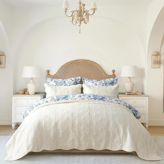 EVERGRACE 100% Cotton Scallop Quilt Set, Queen Size 3 Piece Set – Lightweight Bedspread with 2 Shams, Soft Prewashed Coverlet for Cozy and Elegant Bedding, Ivory Cream