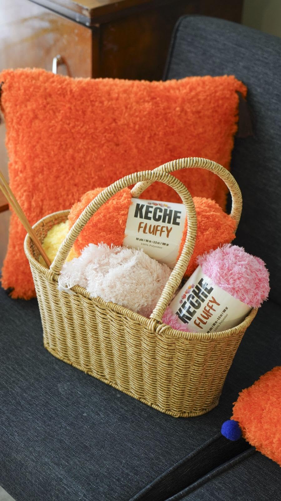 KECHE Fluffy Bulky Yarn – Super Soft Chunky Fuzzy Blanket Weight # 5 Yarn for Knitting Crocheting Crafting 3.5 oz (100 gr) 98 Yds (90 m) - 5 Skeins, Grass