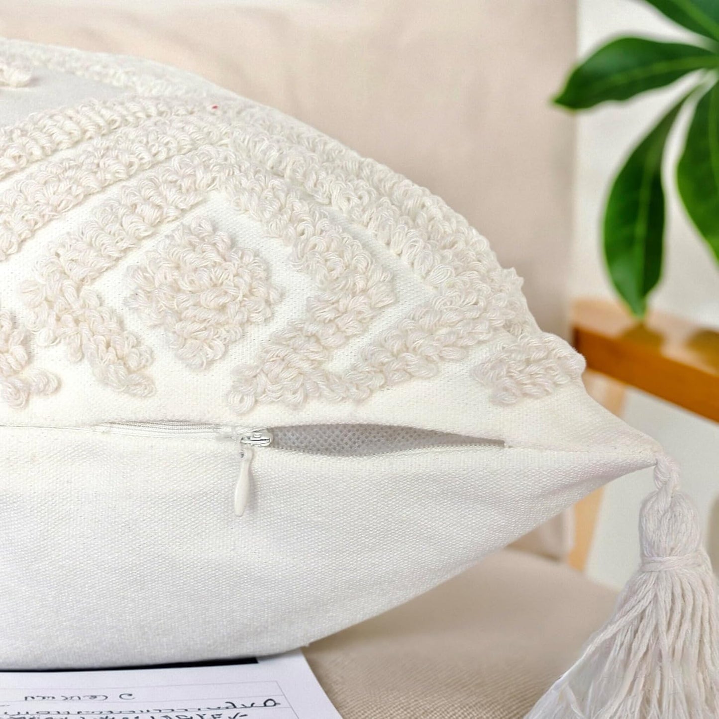 KITTMIN Boho Throw Pillows, 18x18 Bohemian Cushion Case,Set of 2 Textured Moroccan Throw Pillow Covers,Decorative Farmhouse Neutral Pillowcases for Couch Sofa Bedroom Living Room Home Decor White