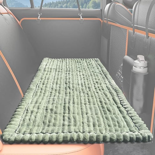 Dog Bed Mat for Car Backseat Extender, Non-Slip Pet Bed Mat for Car Back Seat Protector Cover, Furry Dog Couch Cover, Washable Travel Dogs Bed for Cars, SUVs, Sedans. (51" x 24") (Green, M)