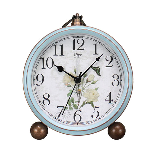 Maxspace 5.2in Desk Clock, Retro Silent Analog Clock Non-Ticking & Battery Operated with Quartz Movement,Clock Decor for Bedroom Living Room