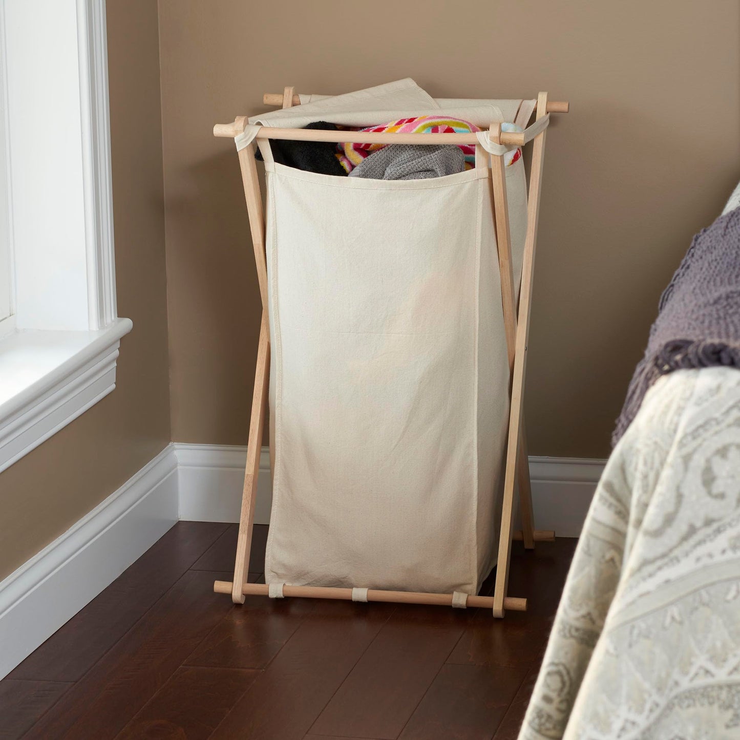 Household Essentials 6785-1 Collapsible Wood X-Frame Laundry Hamper with Fold Over Lid
