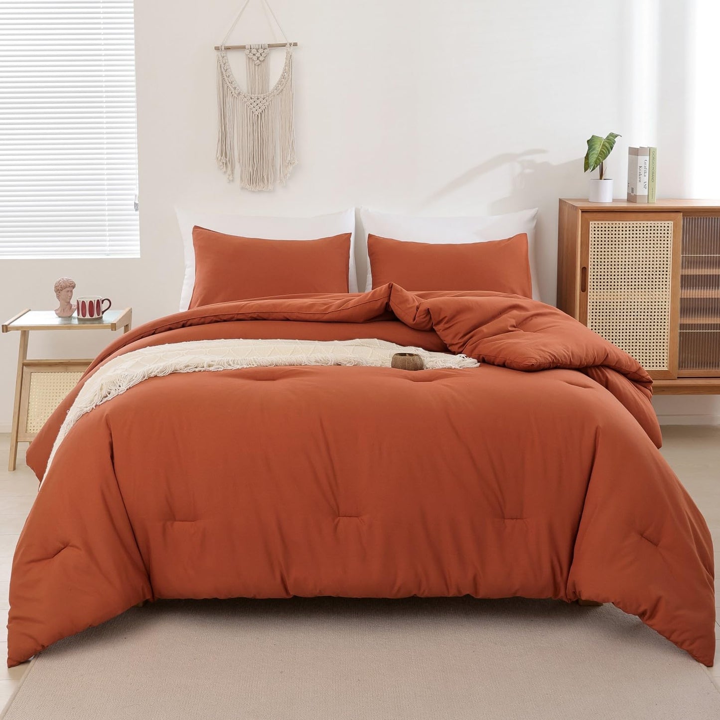 ROSGONIA Queen Comforter Set Burnt Orange, 3pcs (1 Boho Terracotta Comforter & 2 Pillowcases), Lightweight Fall Bedding Rust Blanket All Season Quilt