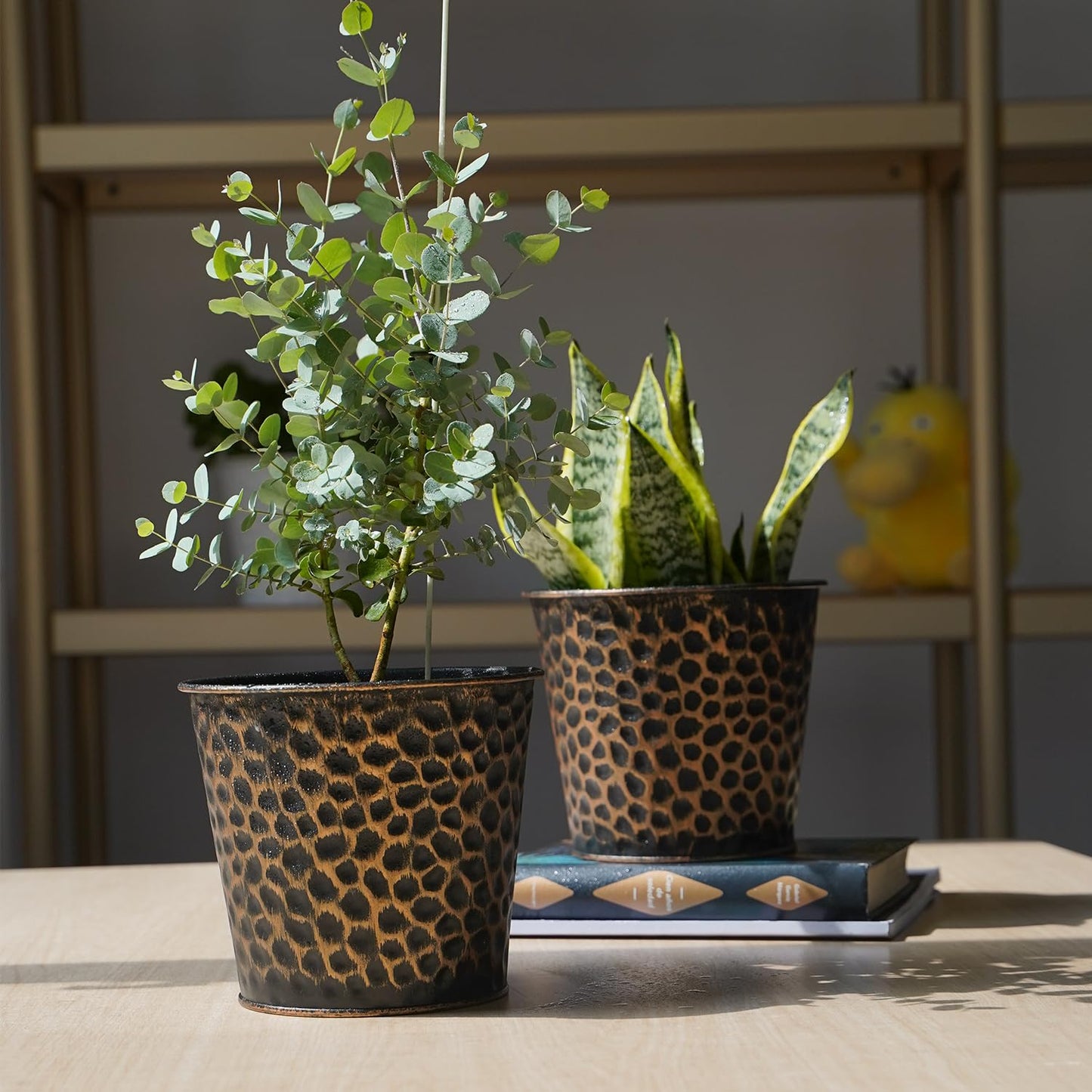UltiTeque 6in Metal Copper Planter Set of 2, Hammered Plant Pots 6" H×7" W, Built-in Tray & Inner Pots, Use as Vase/Candle Holder/Christmas Decor, Includes Pebbles, for Indoor/Outdoor Plants