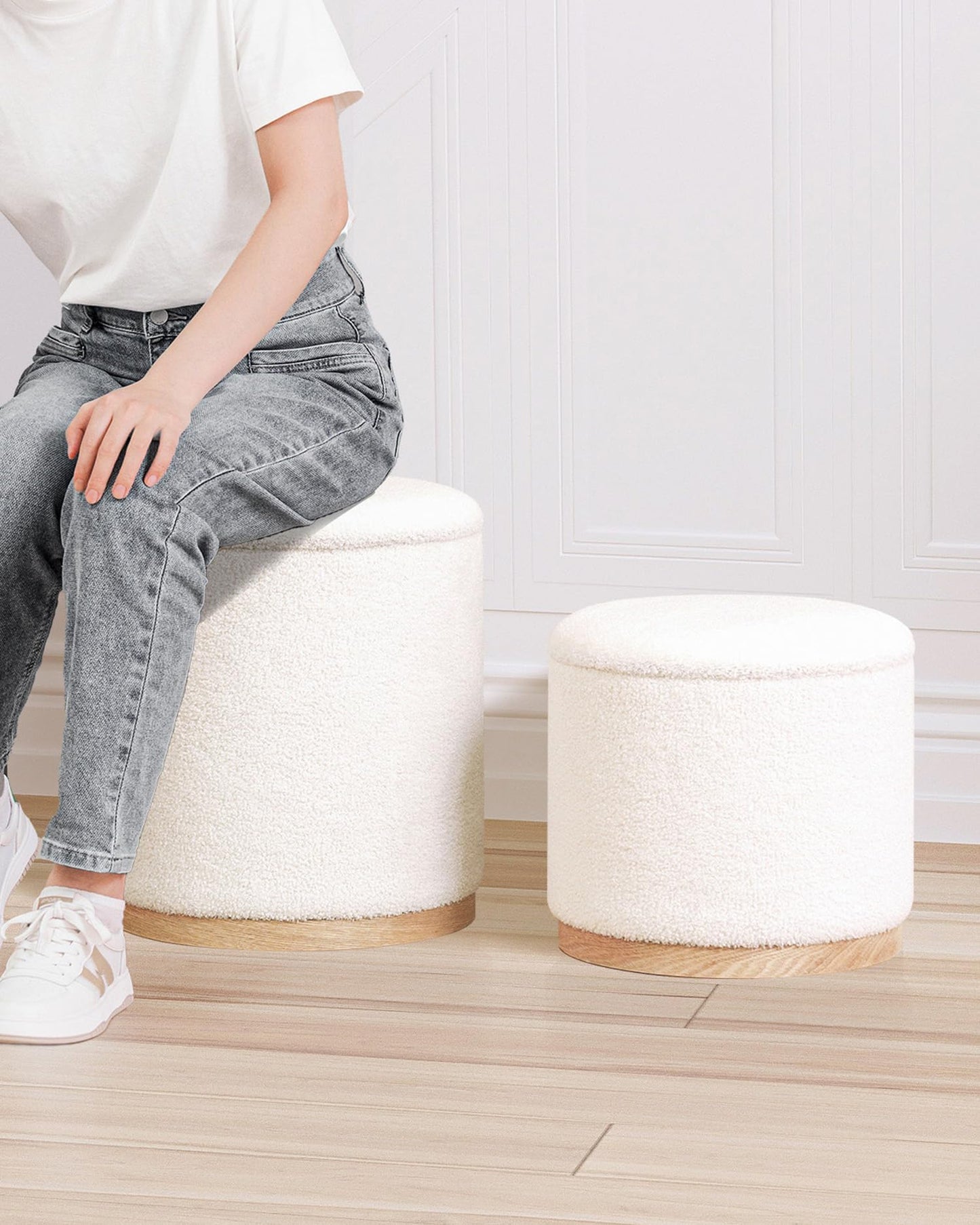 B FSOBEIIALEO Storage Ottoman Round Boucle Ottomans with Tray, Set of 2 Teddy Foot Rest Ottoman Cube with Storage for Living Room, Cream White 15"x15"x16.9"