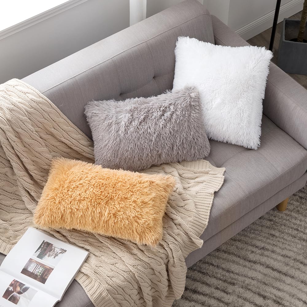 MIULEE Pack of 2 Decoration Luxury Faux Fur Throw Pillow Covers Spring Cute Deluxe Spring Decorative Plush Pillow Case Cushion Cover Shell for Sofa Bedroom Car 18x18 Inch White