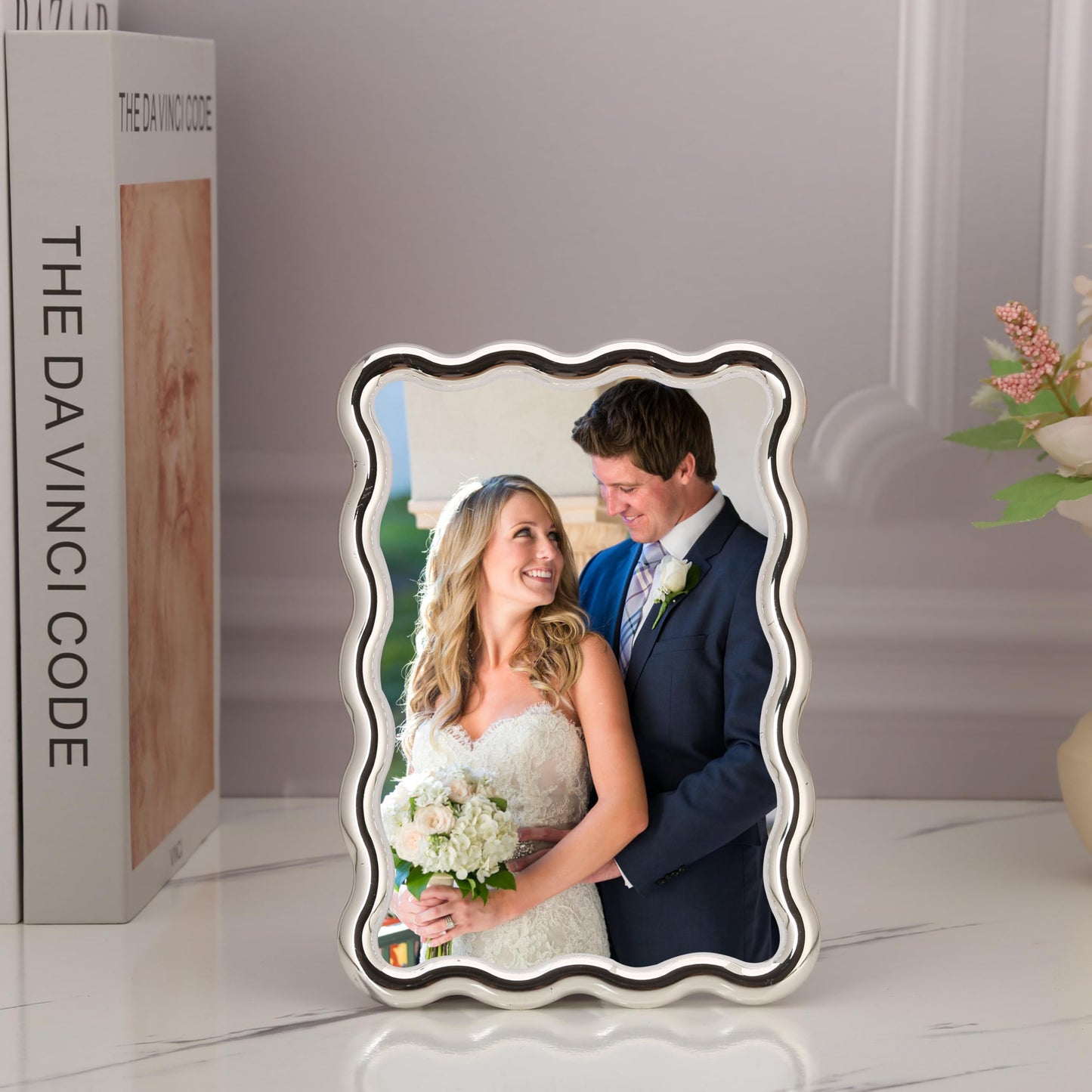 GorYeeFine 4x6'' Silver Heavy Duty Photo Frame,Wave Design High-End Zinc Alloy Picture Frames 6x4'',Fashionable Style frame with Velvet Back for Desktop and Wall Hanging.