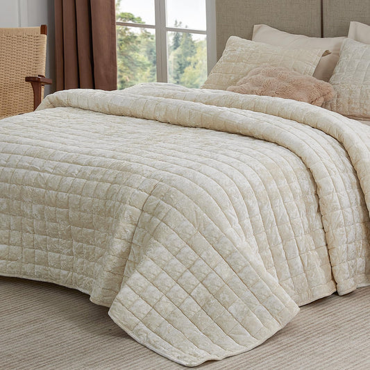 BEDELITE Velvet Quilt Set King Size - Luxury Soft Velvet Comforter Bedding Set for All Season, Lightweight Quilted Box Stitch Oversized Bedspread Coverlet with 2 Matching Shams, Shiny Cream White