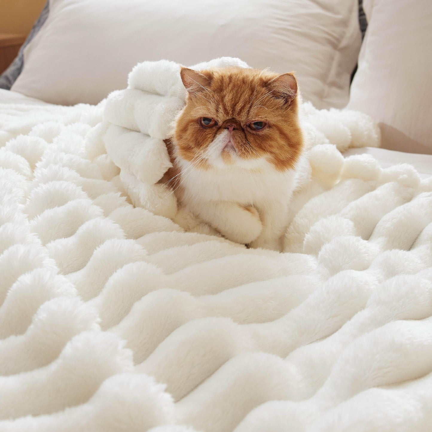 Bedsure Blankets Queen Size for Bed - 350GSM Super GentleSoft Fuzzy Fluffy Cozy Blankets for Women, Cute Large Plush Fleece Throws for Girls, White，90x90 Inches, Wider Striped Design