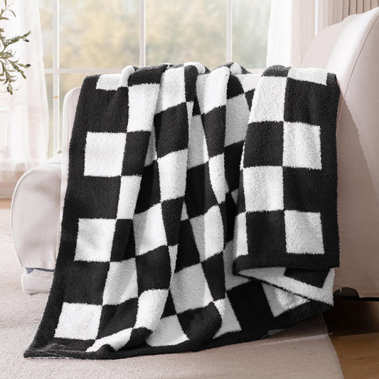 Exclusivo Mezcla Checkered Knit Throw Blanket, Ultra Soft and Warm Reversible Woven Blankets, Cozy Snuggly Throw for Couch Bed and Home Decor, Black, 50"x60"