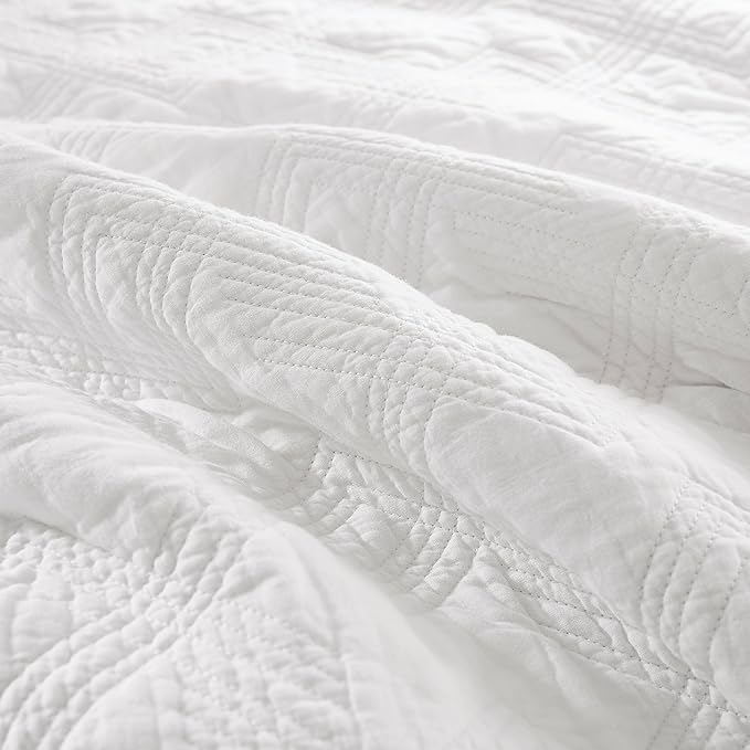 WDCOZY 100% Cotton Queen Size Quilt Set - White Pre-Washed Soft Lightweight Modern Bedspread, Farmhouse Country Rustic Coverlet, Textured Like Linen, Shabby Chic Gauze Bedding, 3 Pieces