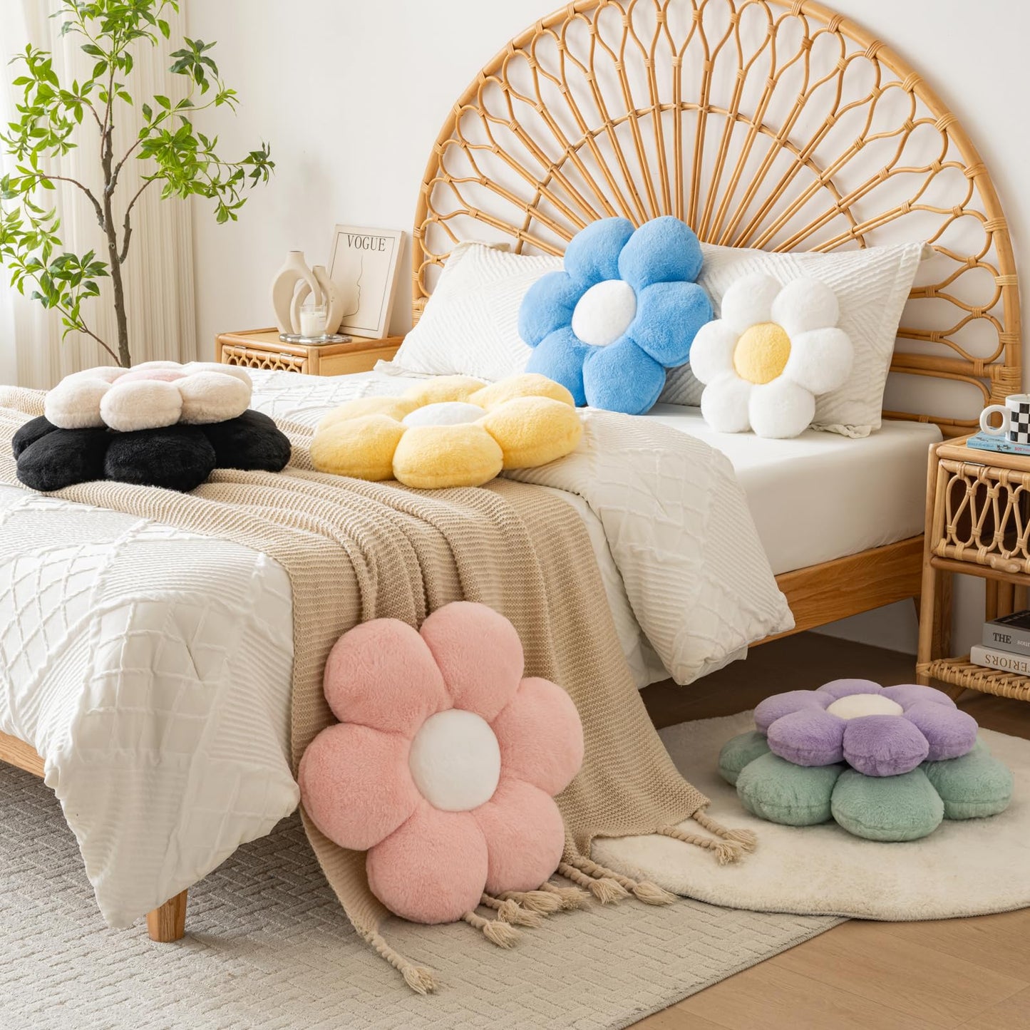 Xiashrk Flower Pillows, Decorative Pillows for Couch, Cute Daisy Pillow for Bed, Flower Shaped Decorative Throw Pillow Room Decor (Yellow, 14.9 Inches)