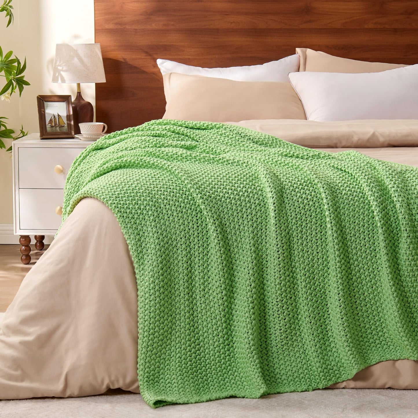 BEDELITE Cozy Chunky Cable Knit Throw Blanket for Couch