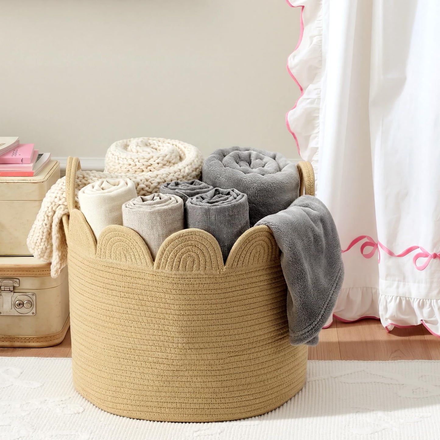 LemonRoad Brown Round Basket Large Blanket Basket 16" x 14" Scalloped Woven Baskets Cotton Storage Baskets for Nursery Classroom Closet Blankets Storage Home Decor