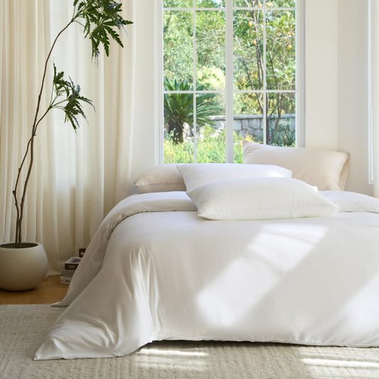 DOZ Duvet Cover Set, 100% Viscose derived from Bamboo, Organically Grown, Buttery Soft, Cooling Duvet Covers, High GSM, 1 Duvet Cover and 2 Pillowcases, 106"x90" (Snow, King/Cal King)