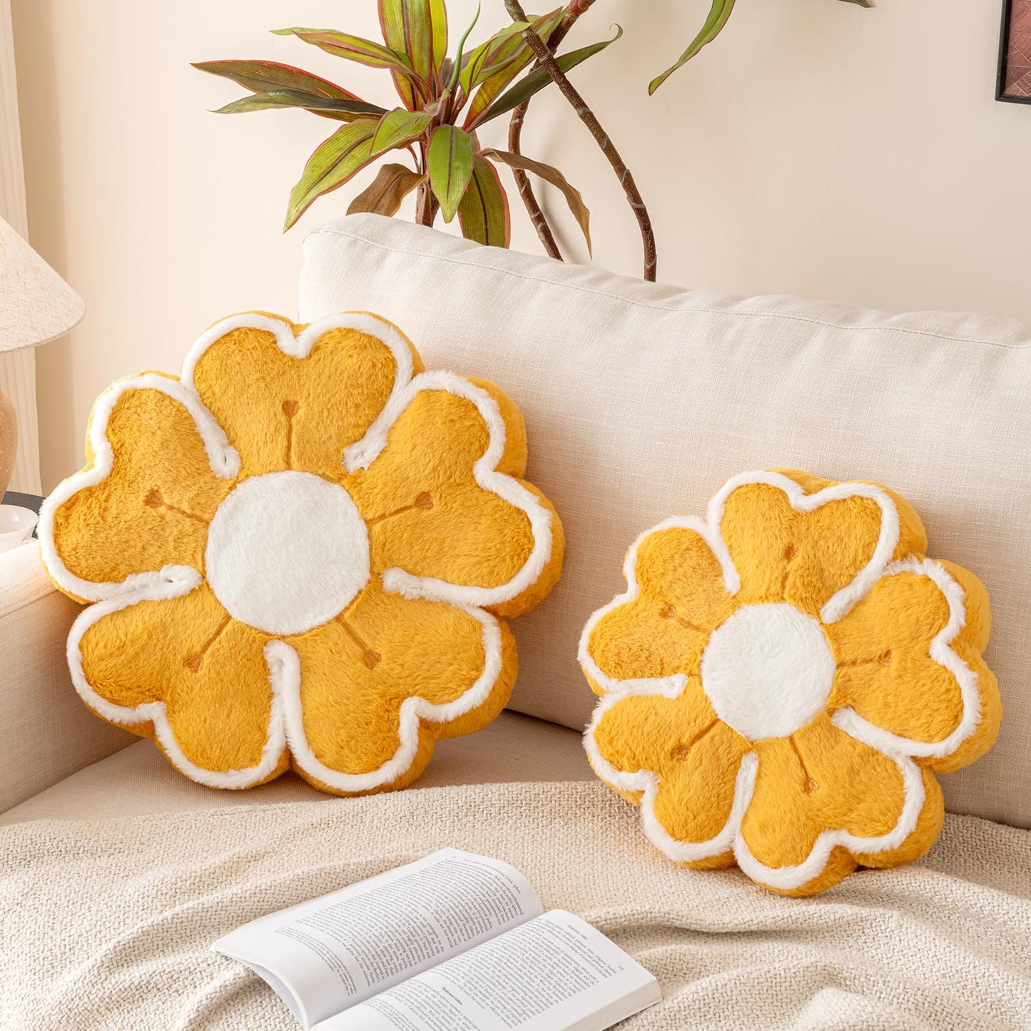 Znhinery Flower Shaped Decorative Throw Pillow Cushion for Bed Couch, Cute Flower Plush Throw Pillows Home Decor Floor Pillow Seating Cushions (Dark Yellow, 17.7 Inches)