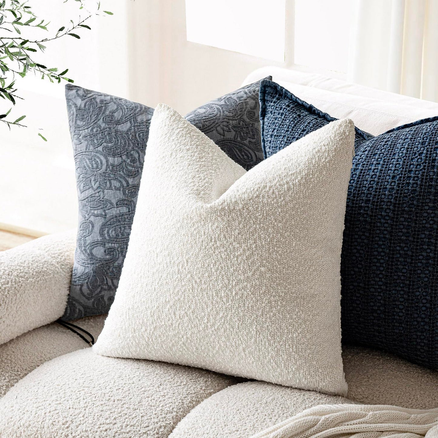 Foindtower Set of 2, Decorative Textured Boucle Throw Pillow Covers Accent Solid Pillow Cases Neutral Soft Cozy Couch Cushion Case for Chair Sofa Bedroom Living Room Home Decor 24 x 24 Inch White