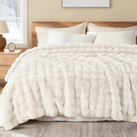 Exclusivo Mezcla Faux Fur Queen Size Blanket for Bed, Luxury Reversible 3D Rabbit Bubble Fuzzy Thick Sherpa Blankets for Winter, Plush Fleece Warm Cozy Bed Throw, 90x90 Inches, White