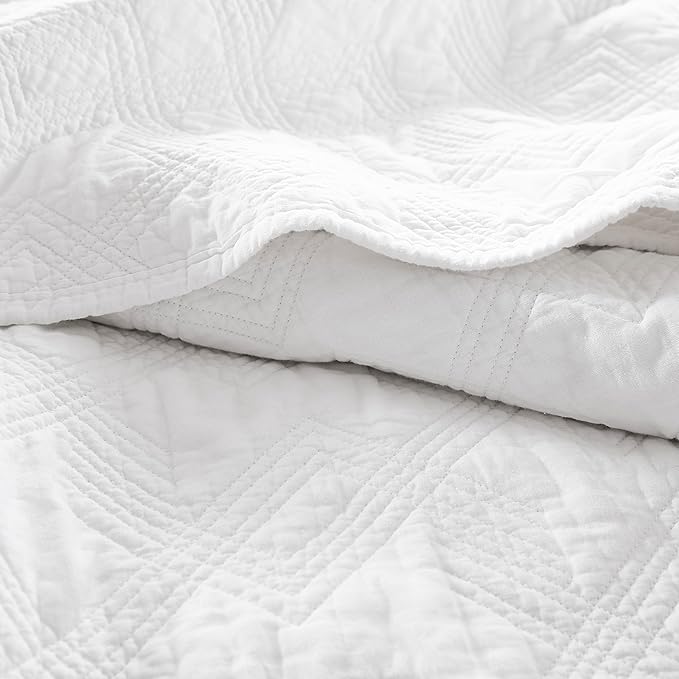 WDCOZY 100% Cotton Twin Size Quilt Set - White Pre-Washed Soft Lightweight Modern Bedspread, Farmhouse Country Rustic Coverlet, Textured Like Linen, Shabby Chic Gauze Bedding, 2 Pieces