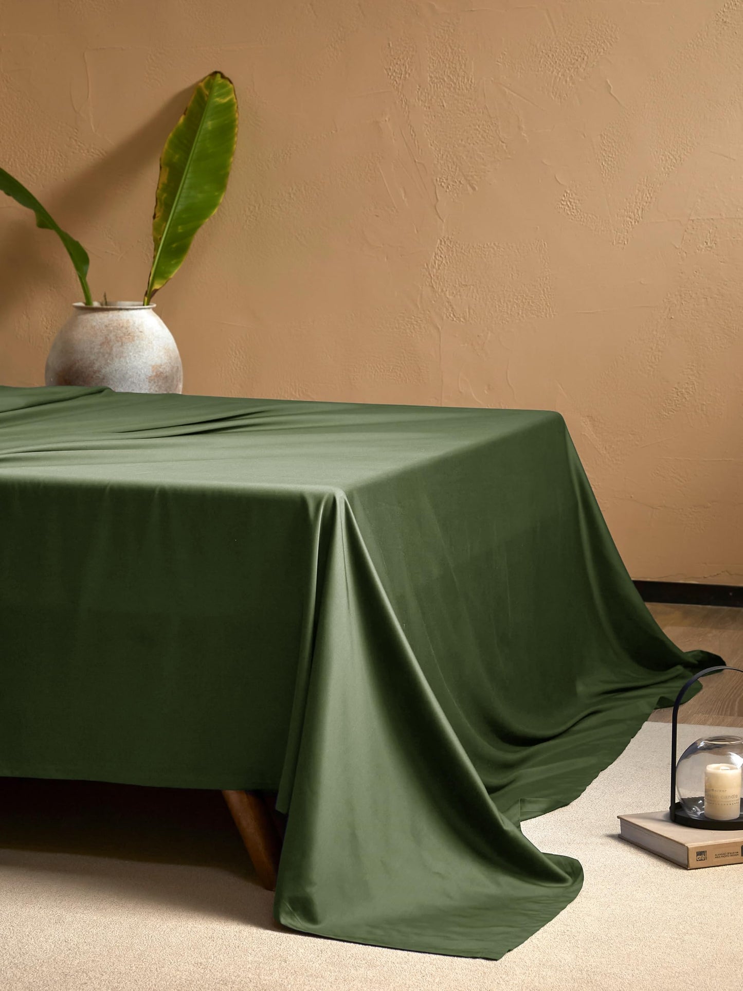 EVERLY King Sheets Set,Luxuriously 400 Thread Count Organic Viscose Derived from Bamboo Bed Sheet,Cooling Sheets for King Size 4 Piece Deep Pockets Bedding Sheets &Pillowcases-Dark Green