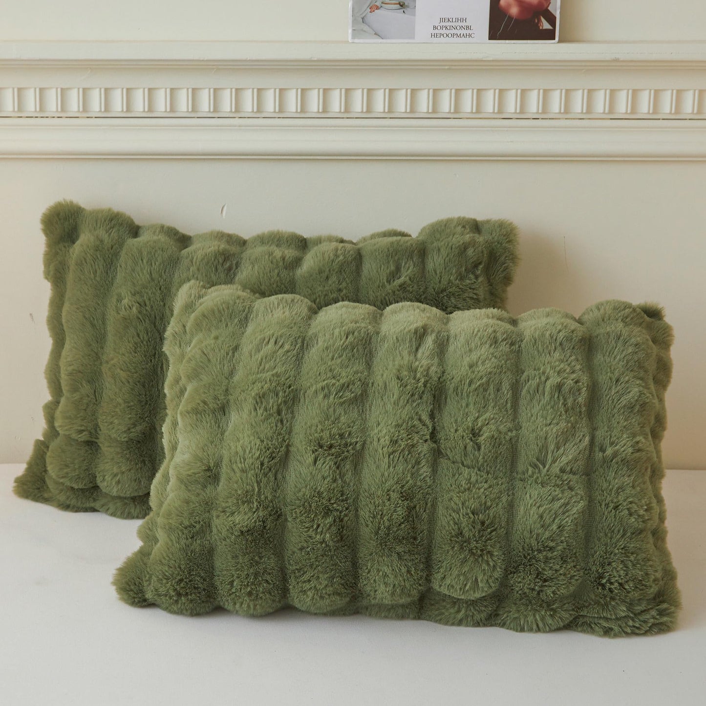 LIFEREVO 2 Pieces Fluffy Faux Rabbit Fur Pillow Cases, Luxury Soft Plush Shaggy Bubble Pillowcases Standard Size with Zipper, Furry Fuzzy Long Pillow Shams Adult Girls Kids Teens 20x26, Sage Green