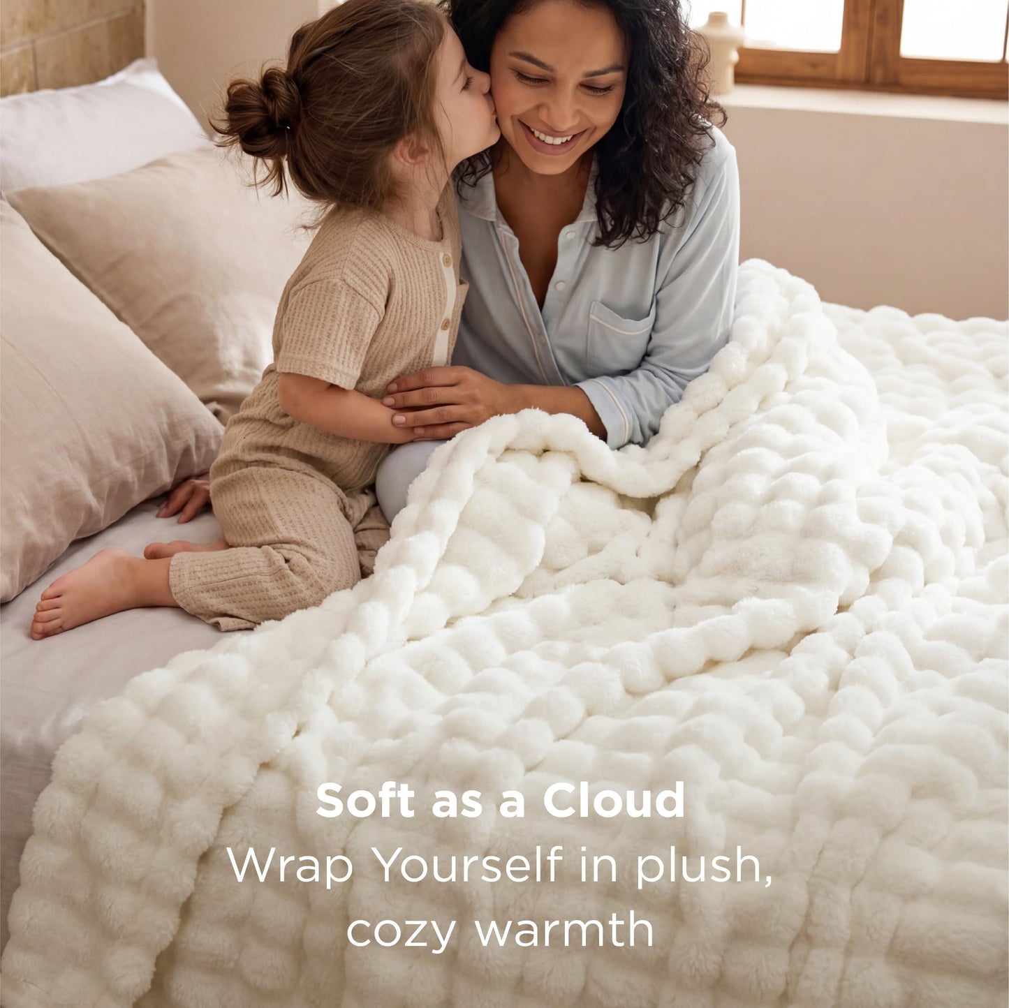Bedsure Queen Size Blanket 3D Fleece Bubble Queen Blankets for Bed - White Blanket for Bed Sofa Room Decor - Luxury Soft Cozy Gifts for Women Girls, Lightweight, Off White, 90"×90"