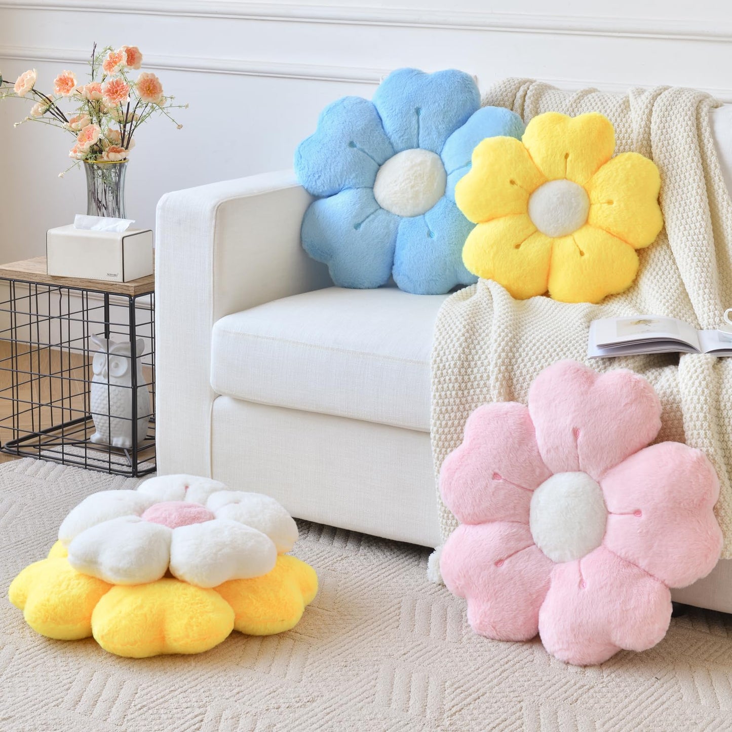 Ddliury Flower Pillow, Cute Decorative Throw Pillow (Yellow, 19.6 Inches)