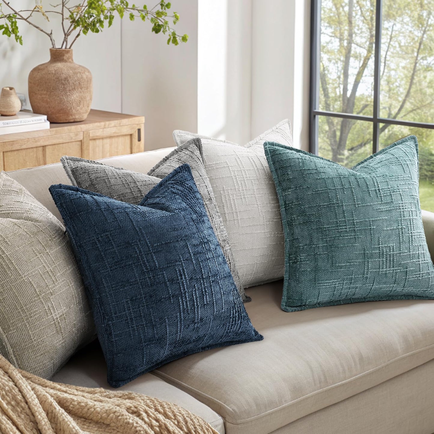 decorUhome Chenille Throw Pillow Covers 26x26 Set of 2, Soft Textured Slubby Modern Decorative Pillow Covers with Elegant Design for Couch, Sofa, Living Room, Grey