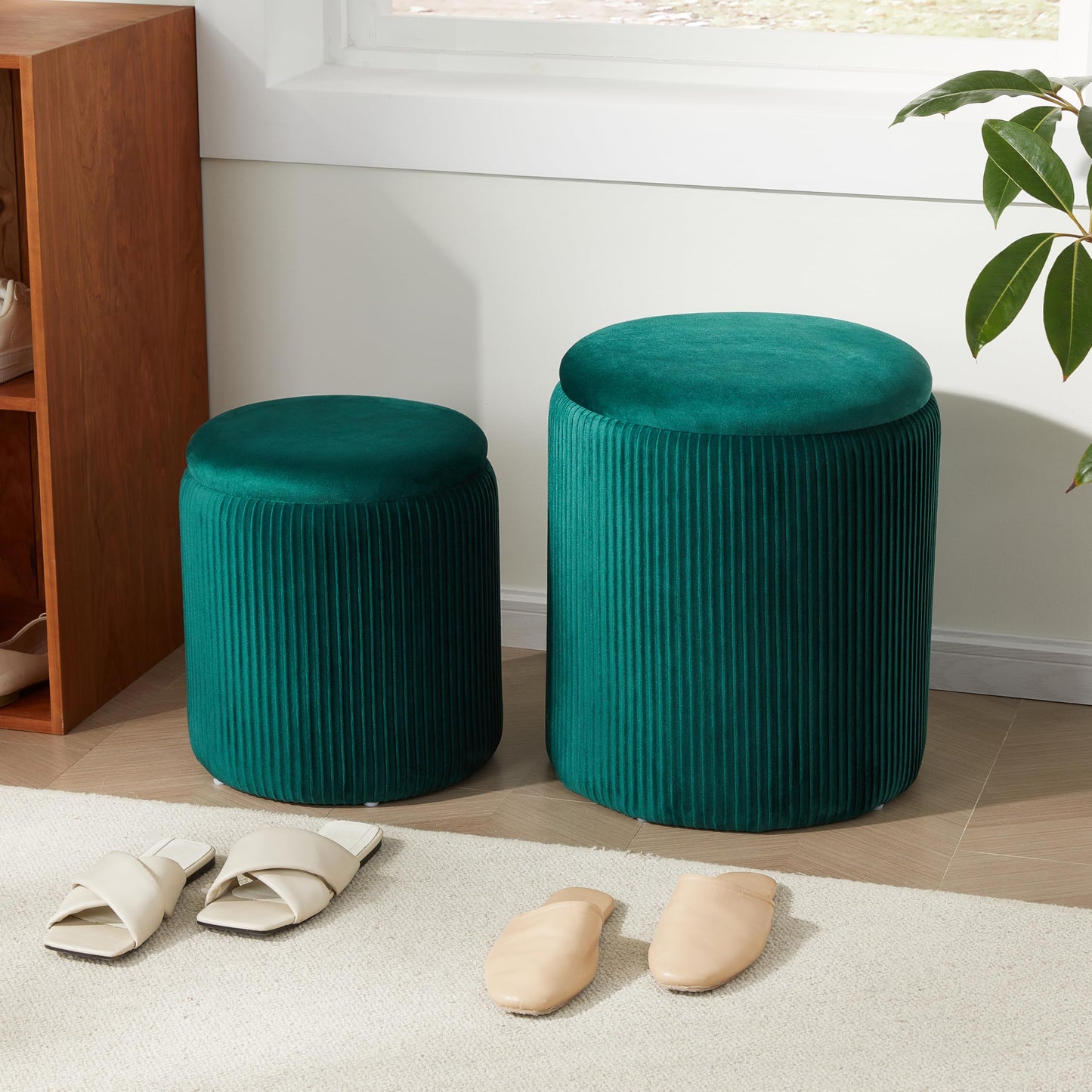 Royal Windsor Round Ottoman with Storage Set of 2,Vanity Stool with Storage for Bedroom, Ottoman Coffee Table, Small Velvet Foot Stool for Living Room, Green