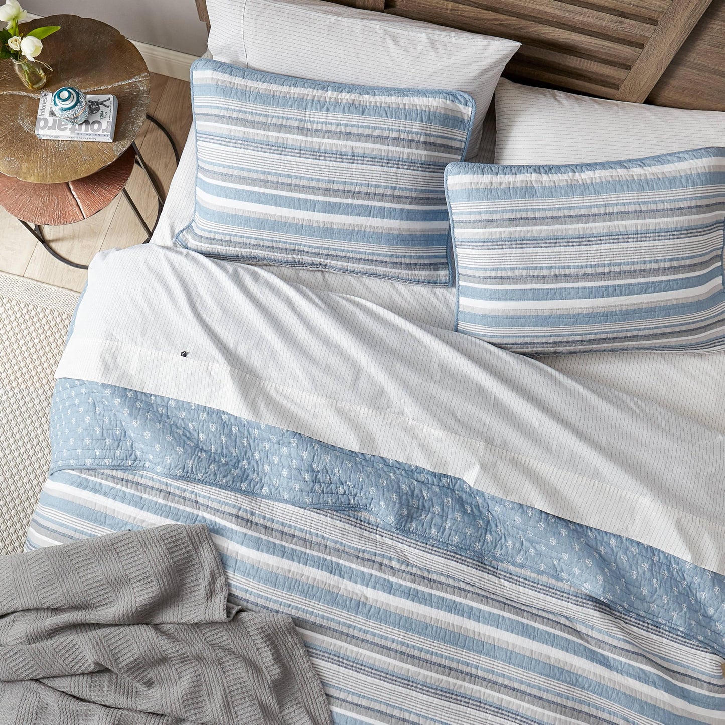 Nautica - Queen Quilt Set, 100% Cotton Bedding with Matching Shams, Reversible Stripe and Anchor Design, Lightweight for Year-Round Layering (Jettison Blue)