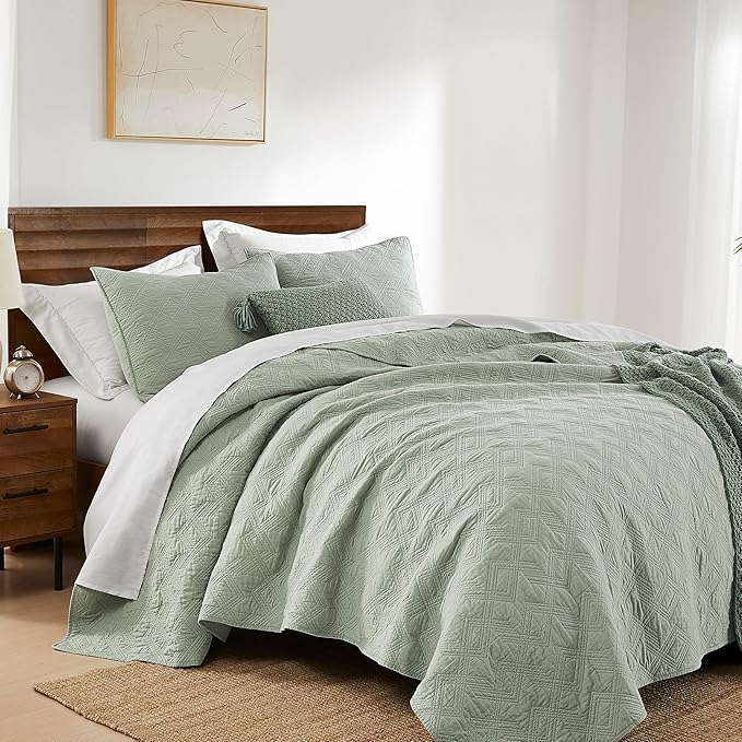WDCOZY 100% Cotton Twin Size Quilt Set - Sage Green Pre-Washed Soft Lightweight Modern Bedspread, Farmhouse Country Rustic Coverlet, Textured Like Linen, Shabby Chic Gauze Bedding, 2 Pieces