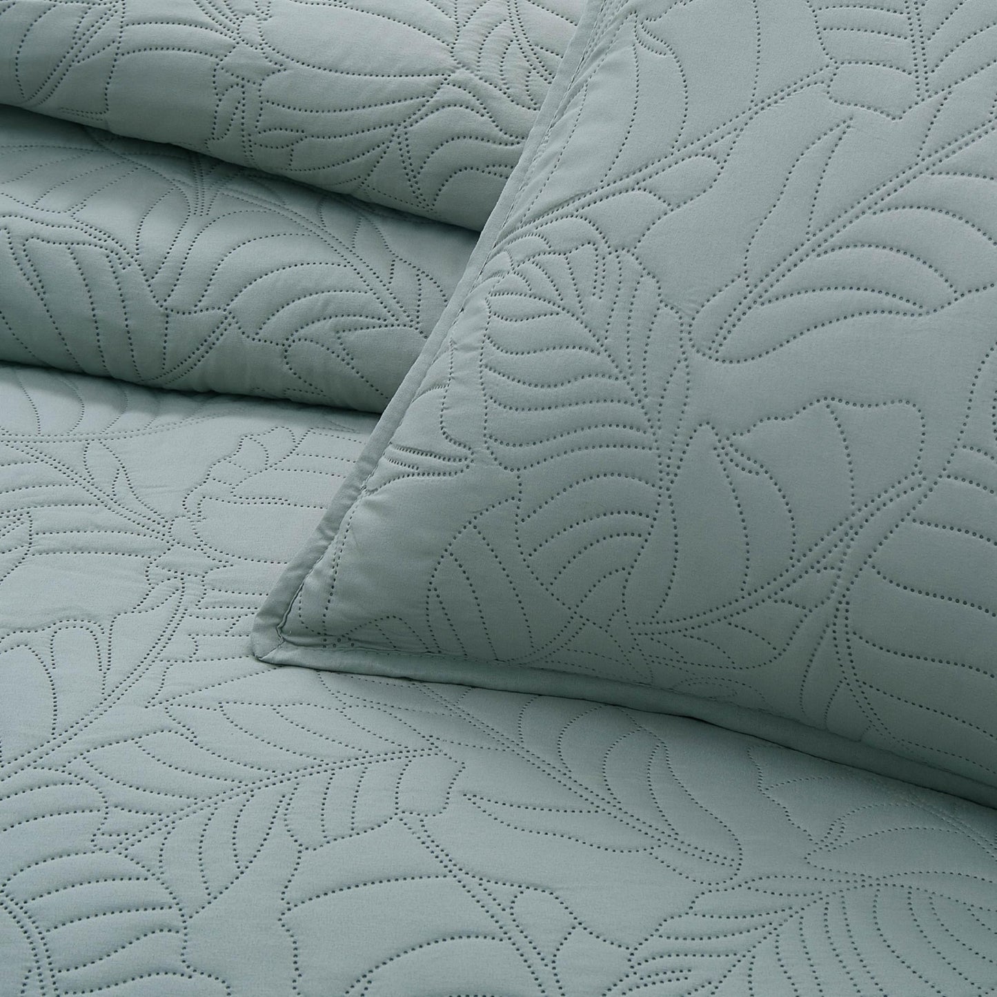 BOURINA Ultrasonic Quilt Set 3-Piece Bedding Set Pre-Washed Microfiber Ultra Soft Lightweight Leaf Bedspread Coverlet Set for All Season, Queen Aqua