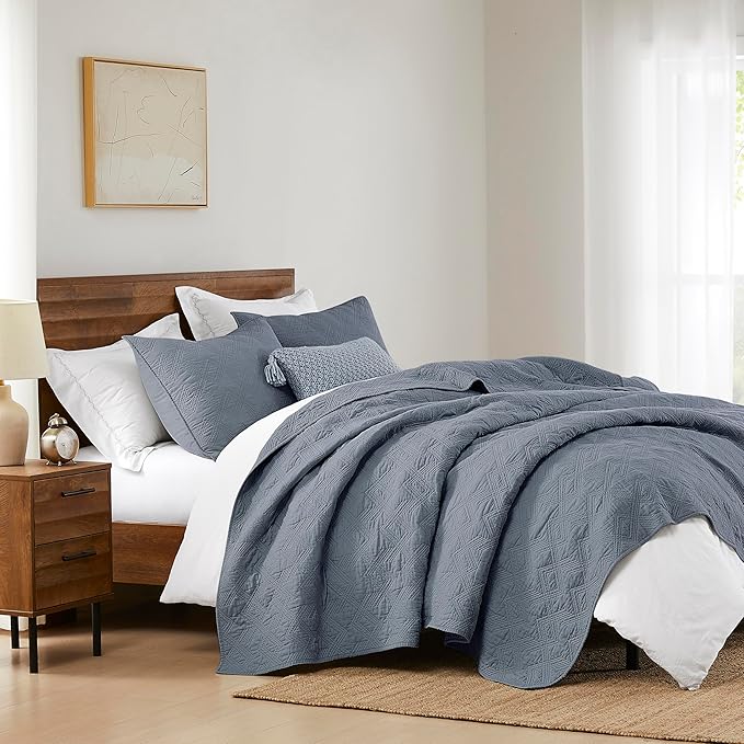 WDCOZY 100% Cotton King Size Quilt Set - Dusty Blue Pre-Washed Soft Lightweight Modern Bedspread, Farmhouse Country Rustic Coverlet, Textured Like Linen, Shabby Chic Gauze Bedding, 3 Pieces