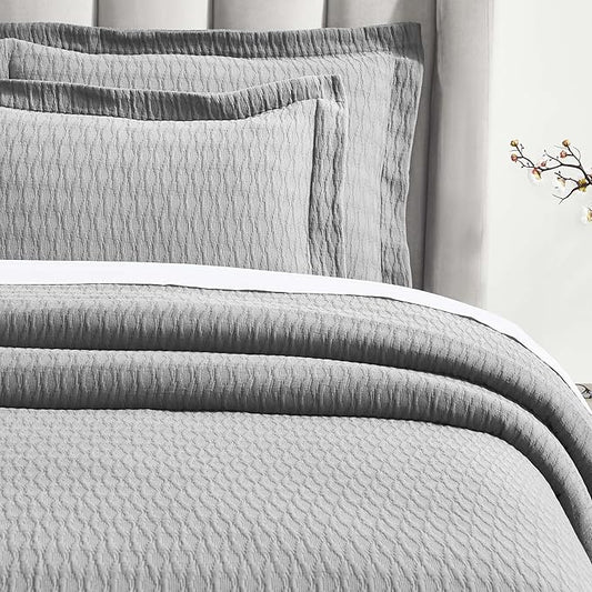 Superior 3 Piece Cotton Bedspread Set, Home Bed Decor, Decorative Bed Spread, 2 Pillow Shams, Medium Weight Blanket, Matelasse Coverlet, Bedding Essentials, Calvert Collection, Queen, Grey