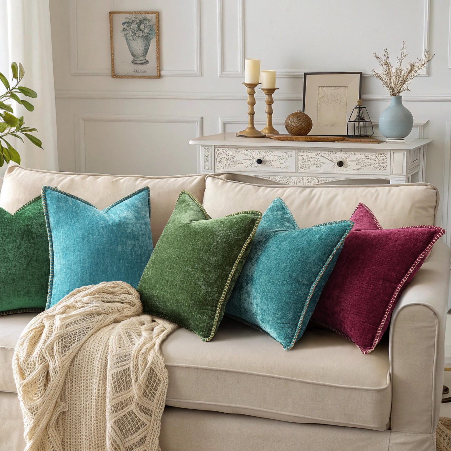 decorUhome Chenille Soft Cozy Throw Pillow Covers 18x18 Set of 2, Modern Farmhouse Boho Velvet Decorative Pillow Cases with Stitched Edge for Couch Sofa Bed Home Decor, Forest Green