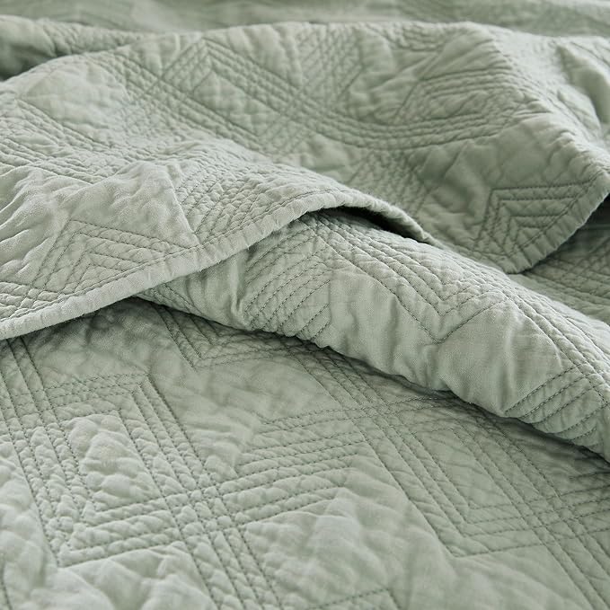 WDCOZY 100% Cotton Oversized King Quilt Set - Sage Green California Cal King Size Soft Lightweight Modern Bedspread, Farmhouse Country Rustic Coverlet, Textured Like Linen, Shabby Chic Bedding