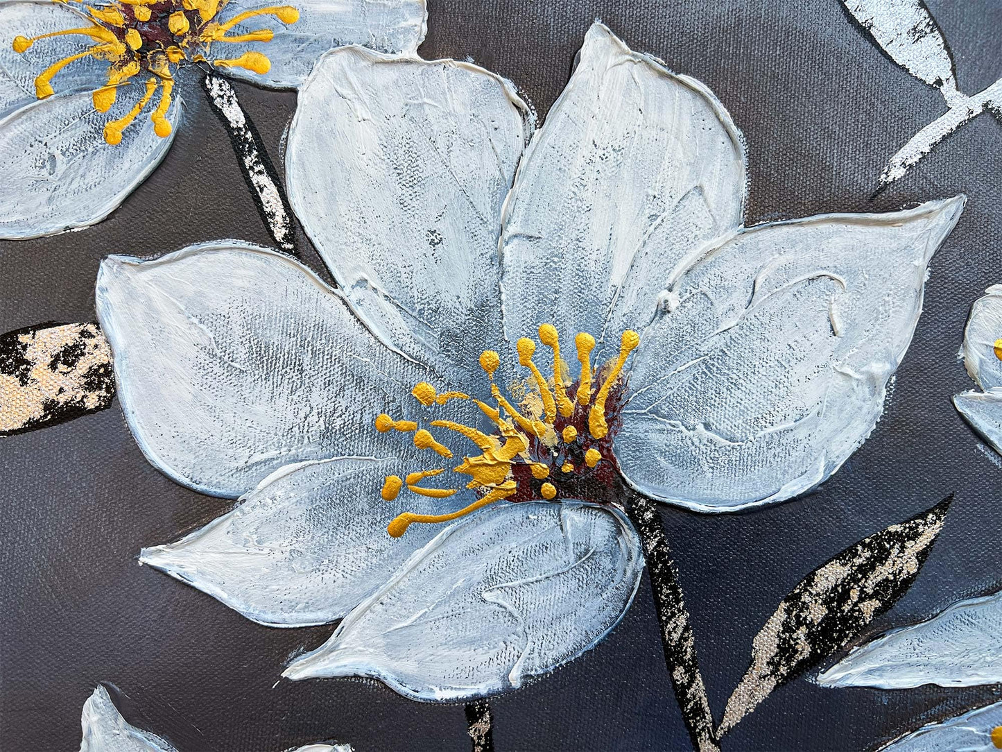Eonzeun Hand Painted Textured White Floral Oil Painting, 24x36 Inch Wood Framed Canvas Wall Art, Modern Luxury Home Decor for Living Room Bedroom