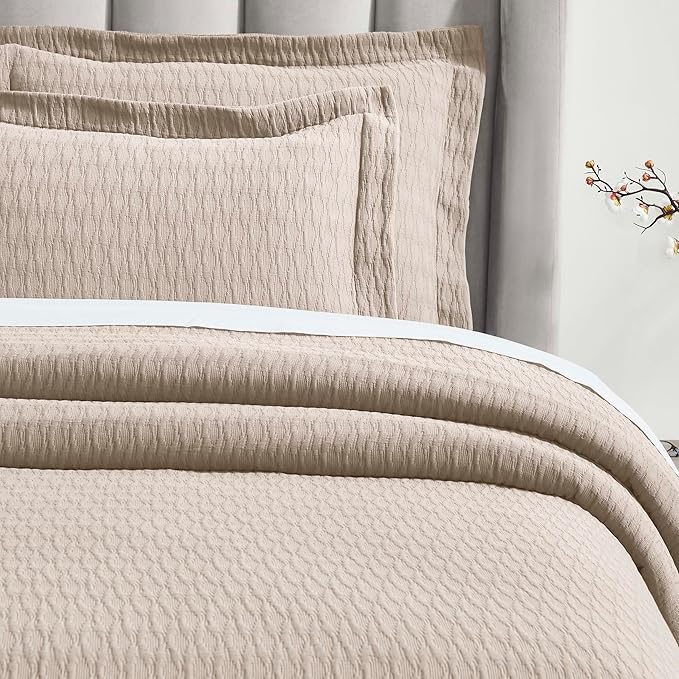 Superior 3 Piece Cotton Bedspread Set, Home Bed Decor, Decorative Bed Spread, 2 Pillow Shams, Medium Weight Blanket, Matelasse Coverlet Bedding, Calvert Collection, California King, Beige