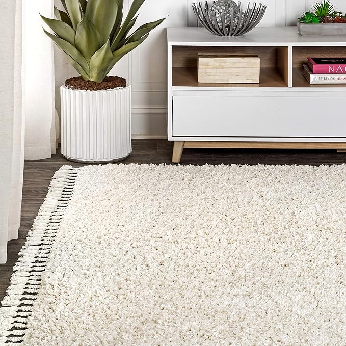 JONATHAN Y Mercer Shag Plush Tassel Cream Indoor Area Rug, 4x6, Contemporary, Modern, Easy-Cleaning for Living Room, Bedroom, Kitchen, Pet Friendly, Non-Shedding (MCR100D-4)
