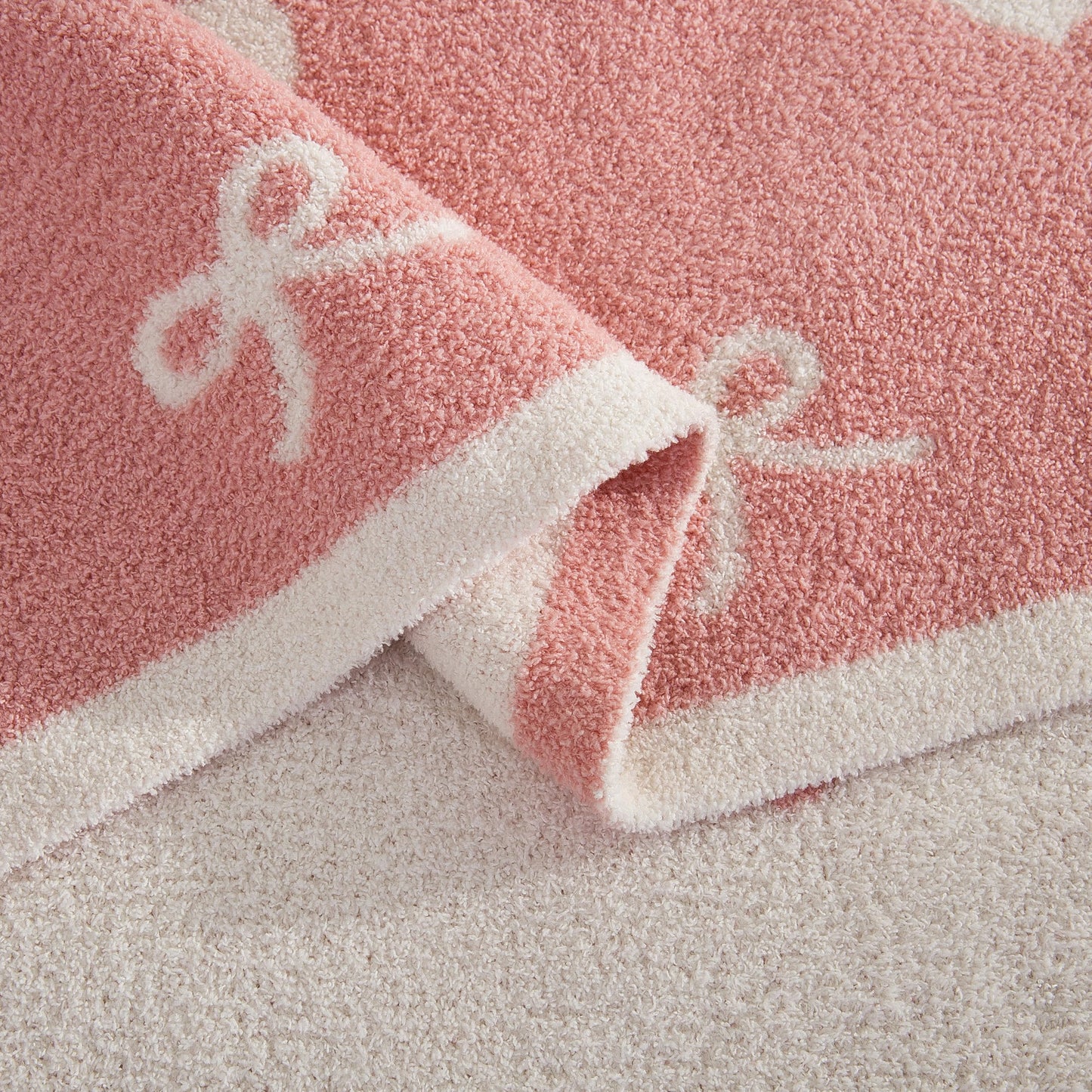 Elegant Comfort Valentine's Day Knit Throw Blanket, Hearts and Bows Super Soft Cozy Fluffy Warm Throw Blankets for Couch, Sofa, Chair, Bed, Camping, Picnic, Travel Lightweight Bed Blanket (50" x 70")