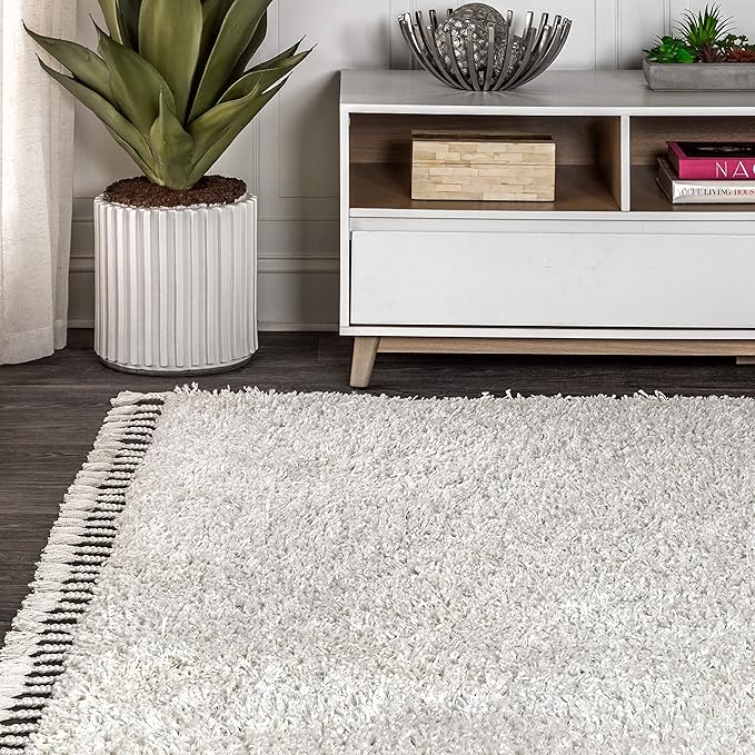 JONATHAN Y Mercer Shag Plush Tassel White Indoor Area Rug, 3x5, Contemporary, Modern, Easy-Cleaning for Living Room, Bedroom, Kitchen, Pet Friendly, Non-Shedding (MCR100A-3)