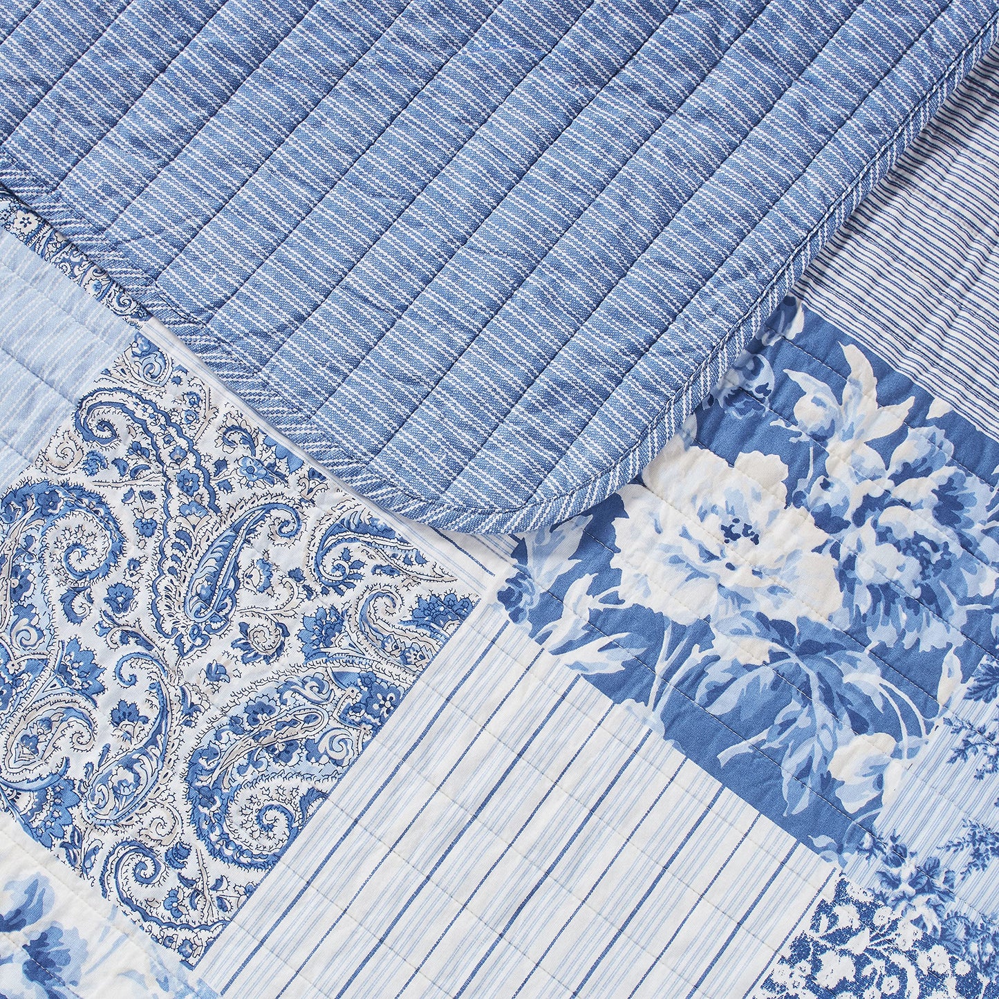 Laura Ashley – Queen Quilt Set, Soft Cotton Bedding with Matching Shams, Reversible Patchwork Paisley Design, Flora Room Decor, Lightweight for Year-Round Layering (Blue)